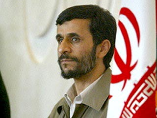 Президент Ирана Махмуд Ахмади Нежад в воскресенье представил на рассмотрение парламента страны состав нового правительства