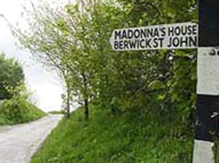 47-день день рождения Мадонны закончился трагически: она упала с лошади и попала в больницу