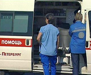 В Петербурге неизвестные преступники облили бензином и подожгли подростка