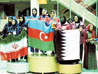 Олимпийские игры для исламских женщин: атлетика и мини-футбол в чадре