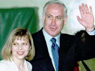 Политические советники Нетаньяху в шоке от его жены