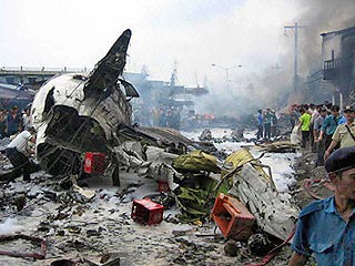 Катастрофа авиалайнера Boeing-737 в аэропорту Медана унесла в общей сложности 150 жизней, включая погибших жителей этого трехмиллионного города