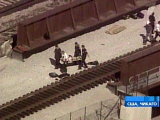В результате крушения поезда близ Чикаго погибли два человека