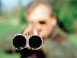 В Новосибирске мужчина открыл стрельбу из охотничьего ружья в кафе