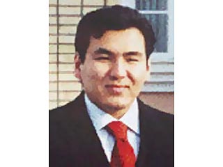 Парламент Киргизии лишил депутатской неприкосновенности сына экс-президента страны, Айдара Акаева