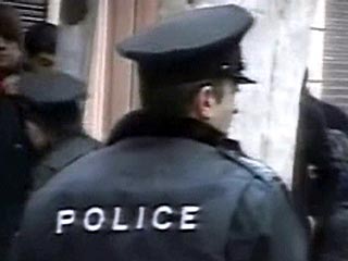 Полицейские в Тбилиси задержали российского офицера за торговлю оружием