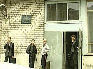 В школах Нижнего Новгорода зарегистрировано 99 случаев гепатита А, в том числе два случая - у сотрудников технического персонала. Об этом говорится в сообщении Территориального управления Роспотребнадзора по Нижегородской области
