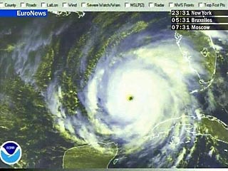 Урагану "Рита" присвоена пятая, наивысшая категория опасности. Скорость ветра в центре урагана составляет около 280 км в час, говорится в сообщении Американского национального Центра наблюдения за ураганами