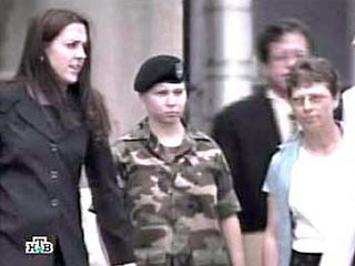 В США на военной базе Форт-Худ (Техас) начался повторный процесс по делу рядового американской армии Линди Ингланд, обвиняемой в различных преступлениях против иракских узников тюрьмы "Абу-Грейб", в охрану которой она входила