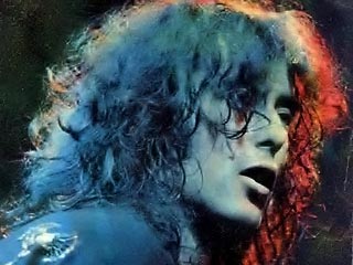 Легендарный гитарист группы Led Zeppelin Джимми Пейдж получил звание почетного гражданина Рио-де-Жанейро. Таким образом власти бразильского города выразили признание музыканту за его работу с беспризорными детьми