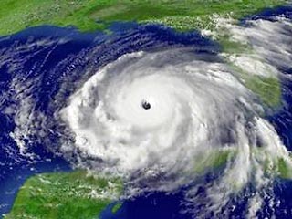 Американский метеоролог Скотт Стивенс считает, что разрушительный ураган Katrina, унесший жизни более тысячи американцев, имеет искусственное происхождение
