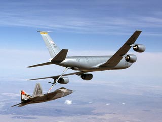 ВВС США признались в сбросе 80 тонн авиатоплива на пригород Бишкека