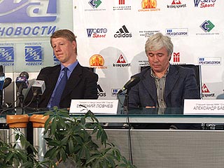 Константин Еременко (МФК Динамо) и Евгений Ловчев (МФК Спартак)