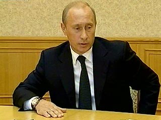 Владимир Путин стал президентом России в 2000 году, пообещав навести порядок в стране и восстановить национальный престиж за границей после хаоса эпохи Ельцина, пишет газета Guardian