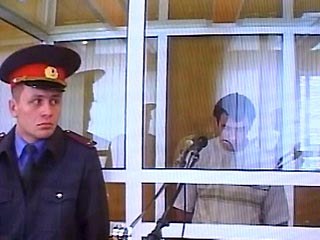 Террористы хранили оружие под полом в бесланской школе. Об этом свидетельствовала Бывшая заложница бесланской школы Аза Цахилова на заседании в четверг в Верховном суде Северной Осетии по делу Нурпаши Кулаева