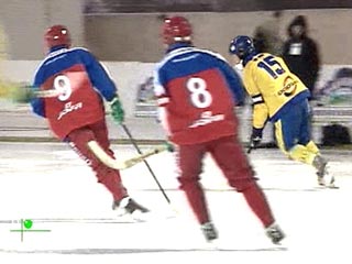 Сборная России по хоккею с мячом взяла реванш у шведов за поражение в Казани