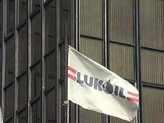 "Лукойл" объявил о крупнейшем в своей истории приобретении. Компания собралась потратить 2 млрд долларов на поглощение Nelson Resources Ltd, добывающей нефть в Казахстане