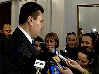 Глава украинской "Партии регионов" Виктор Янукович предупредил президента Виктора Ющенко, что может аннулировать договоренности с Ющенко