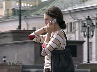 Многие жители столицы заметили ухудшение качества сотовой связи в Москве. Причина этому - установленные в тюрьмах столицы "глушилки" для радиосигналов