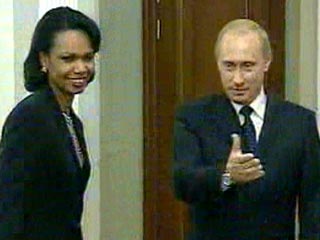 Президент России Владимир Путин в субботу принял госсекретаря США Кондолизу Райс в своей резиденции в Ново-Огарево. Открывая встречу, Путин поздравил Райс с результатами ее недавней поездки в Среднюю Азию