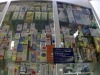 В Сербии ежедневно публикуемые на первых полосах газет материалы об угрозе заражения "птичьим гриппом" привели к тому, что население стало скупать антивирусные препараты и марлевые повязки