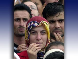 В ходе опроса, проведенного в турецком городе Диябакир, более трети его жителей поддержали идею так называемого "убийства во имя чести" или убийства, совершаемого ради отстаивания мусульманских традиций