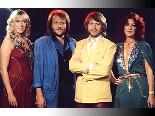 Шведская группа ABBA со своим хитом Waterloo признана лучшей в истории конкурса "Евровидение"