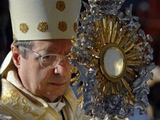 Архиепископ Лайоло передал московским католикам благословение Папы Бенедикта
