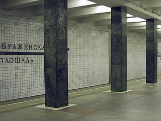 На станции столичного метро "Преображенская площадь" женщина бросилась под поезд