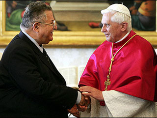 Глава нового Ирака впервые посетил Ватикан
