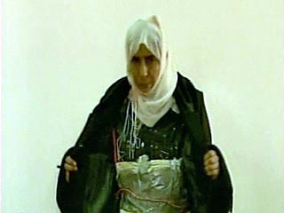Задержанную иорданской полицией террористку-смертницу, пытавшуюся совершить теракт в одном из отелей Аммана в минувшую среду, показали по ТВ, где она рассказала о терактах, муже-террористе и о том, что он до последнего момента берег ее