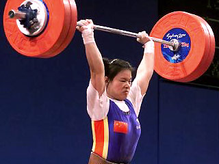 Сборная Китая уверенно лидирует на чемпионате мира по тяжелой атлетике
