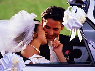 Согласно результатам недавнего исследования, шансы жить в счастливом браке повышаются для тех, кто завязывает священные узы в возрасте от 23 до 27 лет
