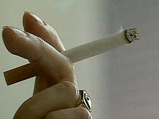 По меньшей мере 6 тысяч компаний преследуют курильщиков, даже если те курят только после окончания рабочего дня
