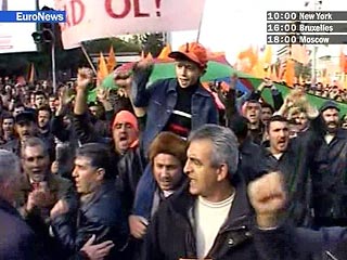 Митинг азербайджанских оппозиционных политических блоков "Азадлыг", ("Свобода"), "Новая политика", Движение Национальное единство, начался в субботу в Баку