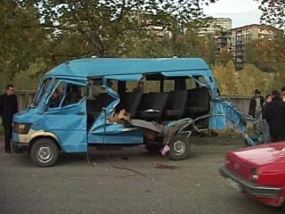 В Грузии столкнулись маршрутка и автобус: 20 человек пострадали