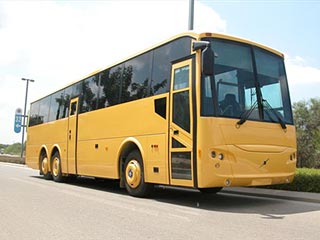 Израиль впервые выставил бронированный автобус, разработанный компанией Merkavim Metal Works