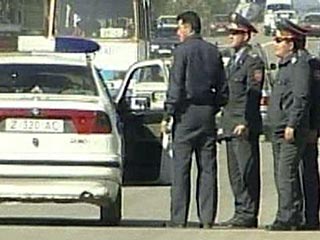В Казахстане "маршрутка" с легковым автомобилем: 2 погибли, 10 ранены