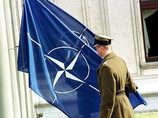 Организация Североатлантического договора (НАТО; англ. North Atlantic Treaty Organization, NATO) - это военно-политический союз, созданный на основе Североатлантического договора, подписанного 4 апреля 1949 в Вашингтоне США