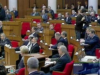 Палата представителей Национального собрания (нижняя палата парламента) Белоруссии в пятницу приняла проект закона об ужесточении ответственности за деяния, направленные против человека и общественной безопасности