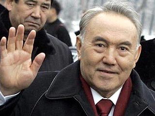 Назарбаев официально объявлен победителем на президентских выборах