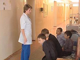 Иркутские шестиклассники в школьной столовой отравили детей слабительным