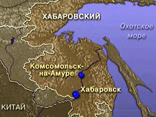 В Хабаровском крае в субботу продолжились работы по подъему потерпевшего катастрофу вертолета Ми-8. Обломки винтокрылой машины лежат на дне пограничной с Китаем реки Амур. В результате катастрофы погибли пять человек