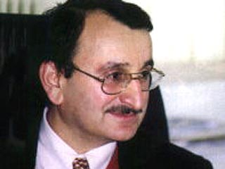 Президент Национального банка Грузии Роман Гоциридзе заявил, что с января 2006 года все счета действующих на территории Грузии российских коммерческих банков, имеющих филиалы в Абхазии, будут закрыты