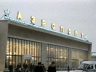 В аэропорту Екатеринбурга прошла эвакуация пассажиров из-за угрозы теракта