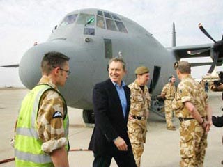Премьер Великобритании Блэр прибыл в Ирак с неожиданным визитом
