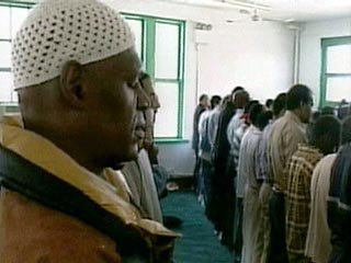 Правительство США после терактов 11 сентября 2001 года, опасаясь наличия ядерного устройства у террористов, осуществляло сверхсекретную программу по мониторингу уровня радиации на более чем 100 мусульманских "объектах", включая мечети