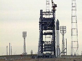 С космодрома Байконур в 8:07 мск стартовала ракета-носитель "Протон-К" с тремя спутниками для пополнения орбитальной группировки российской глобальной навигационной системы (ГЛОНАСС)