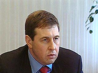 В апреле 2000 года был назначен советником Президента РФ по вопросам экономики, в июне 2000 года и в марте 2004 года., после реорганизации Администрации Президента РФ вновь утверждался на эту должность