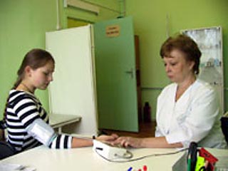 На каждого работающего россиянина в рамках нацпроекта будет заведен "паспорт здоровья"